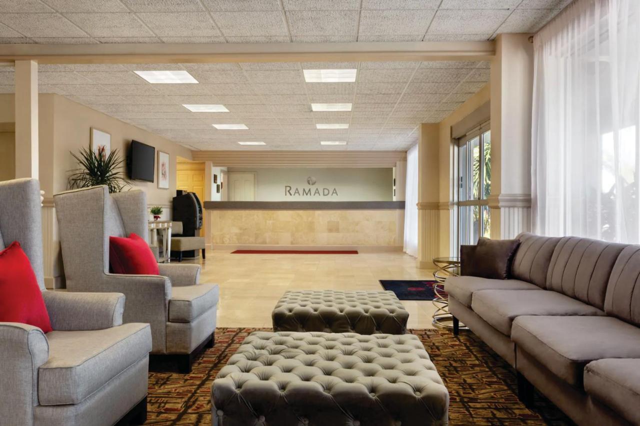 Getaway At The Marina Aparthotel South Bradenton Bagian luar foto