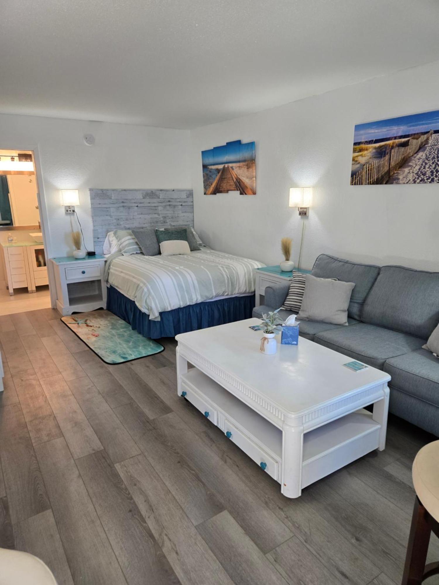 Getaway At The Marina Aparthotel South Bradenton Bagian luar foto
